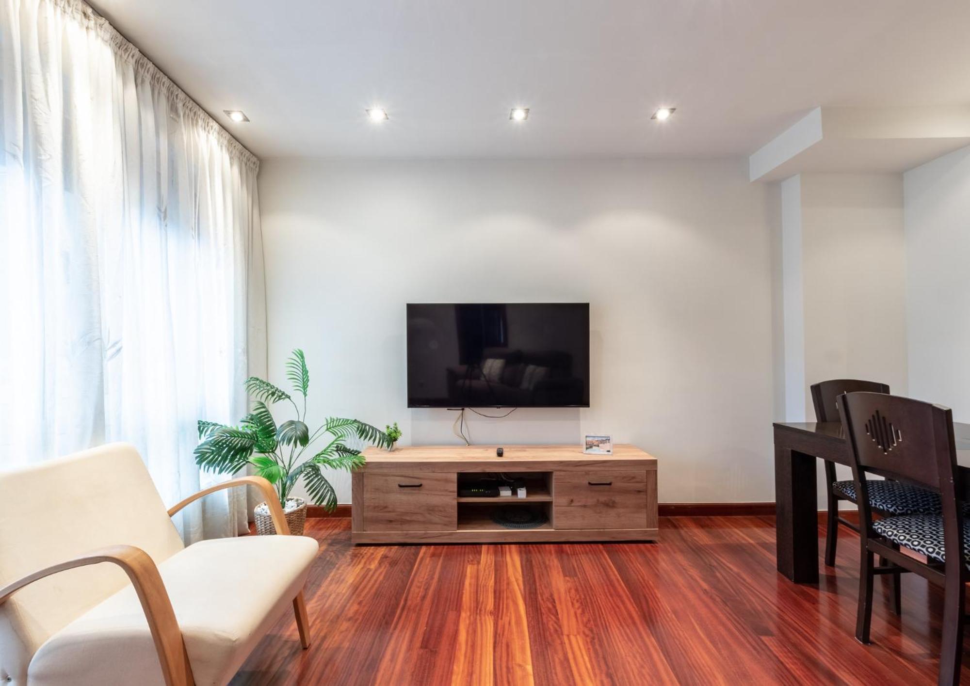 Amplio Y Acogedor Junto A Plaza Zabalburu Appartamento Bilbao